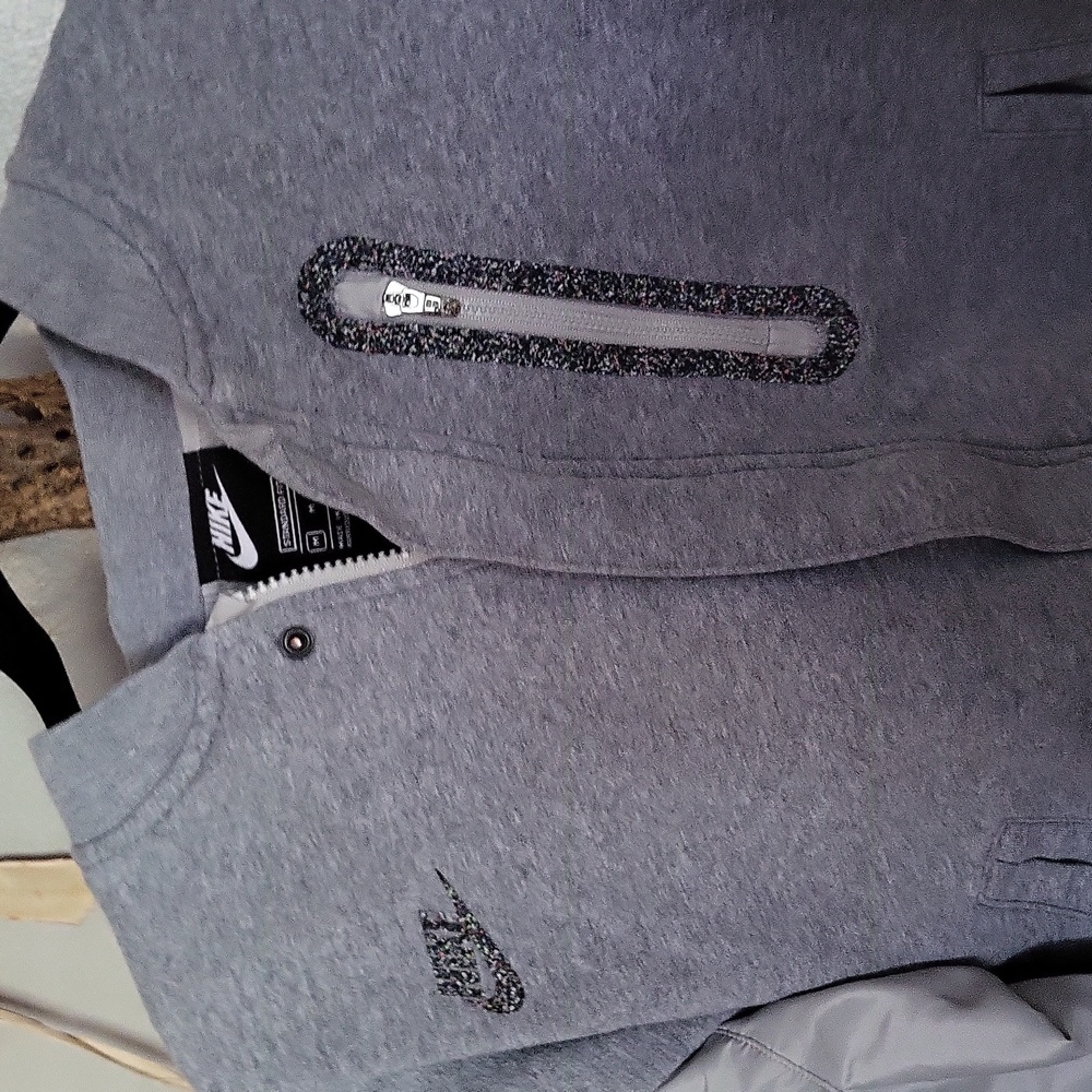 Girls nike jacket - Picture 2 of 5